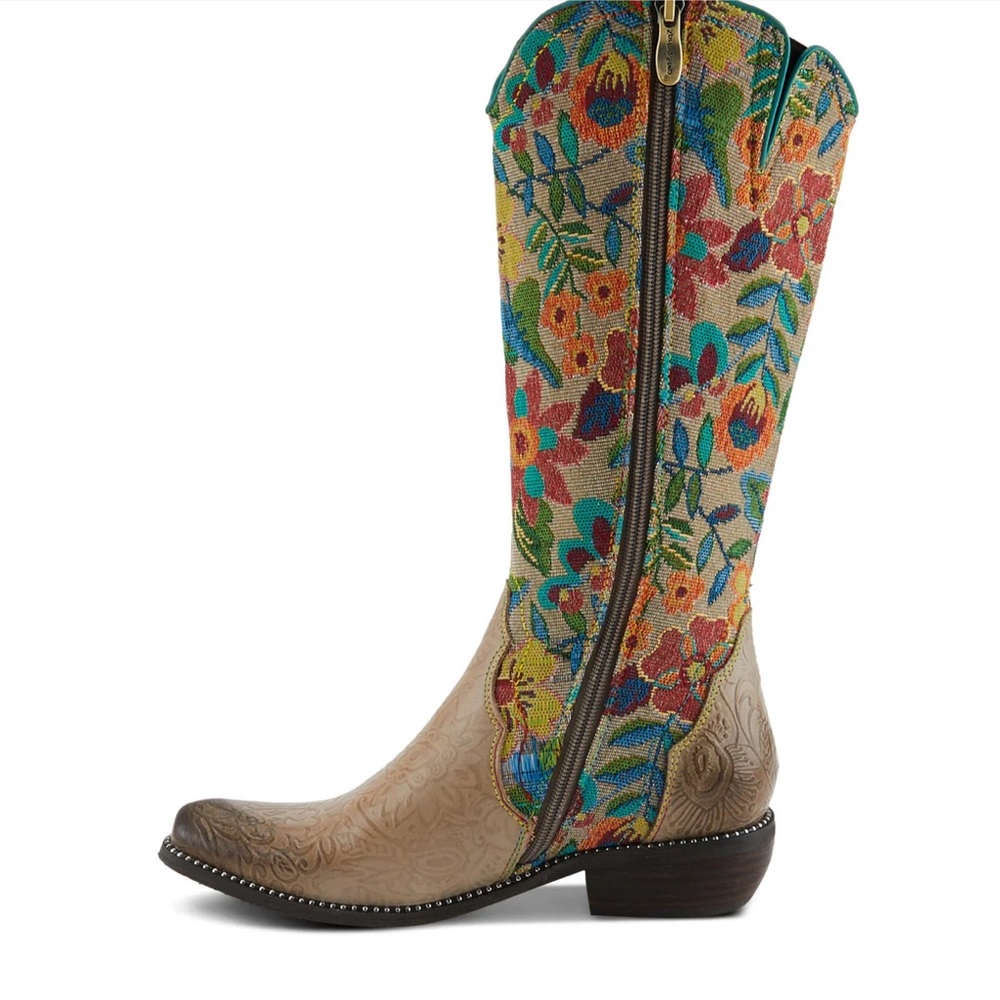 L`ARTISTE RODEOQUEEN BOOTS - New!